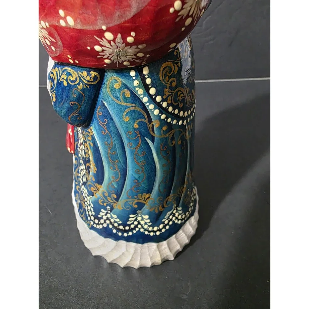Vintage Hand Carved & Painted Russian Ded Moroz (Santa) Folk Art